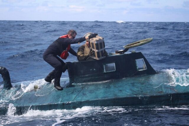 Ισπανία: Αναχαιτίστηκε υποβρύχιο που μετέφερε μεγάλη ποσότητα ναρκωτικών