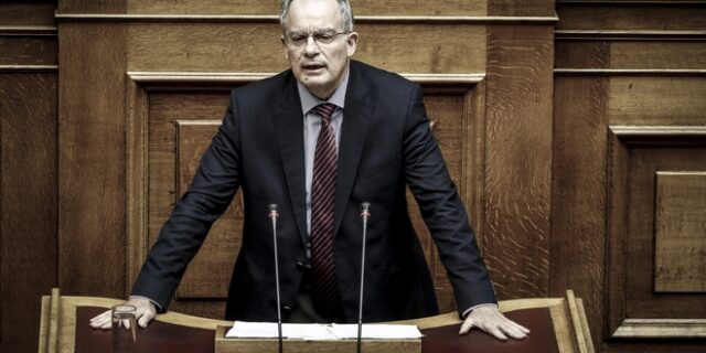 Με δυο μέλη μείον θα λειτουργεί στο εξής η Προανακριτική Επιτροπή της Βουλής