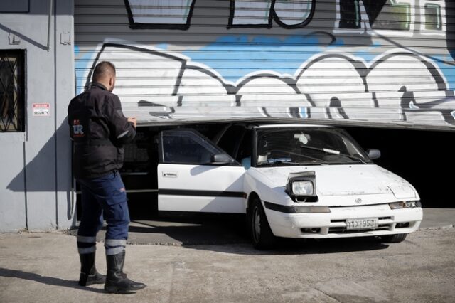 Μπαράζ εισβολών με αυτοκίνητα και κλοπές σε Πικέρμι και Ταύρο