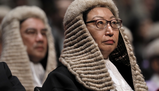 Η Κίνα καταδικάζει την επίθεση στην υπουργό Δικαιοσύνης του Χονγκ Κονγκ