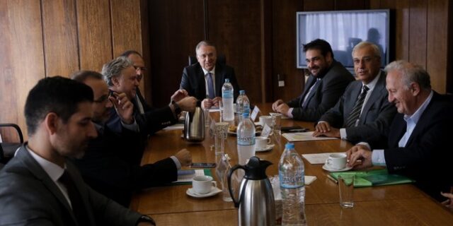 Στα κόμματα το νομοσχέδιο για ψήφο αποδήμων – Τι περιλαμβάνει