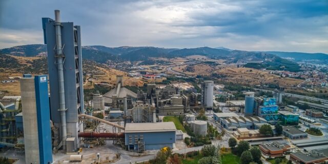 Τιτάν: Εξαγοράζει τη μειοψηφική συμμετοχή της IFC σε θυγατρικές του