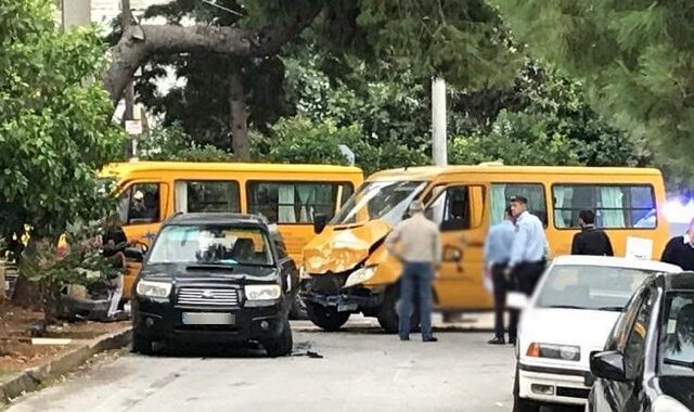 Τροχαίο με σχολικό στη Βούλα: Ακόμη και 20 ράμματα σε παιδάκι – Έρχονται ποινικές διώξεις