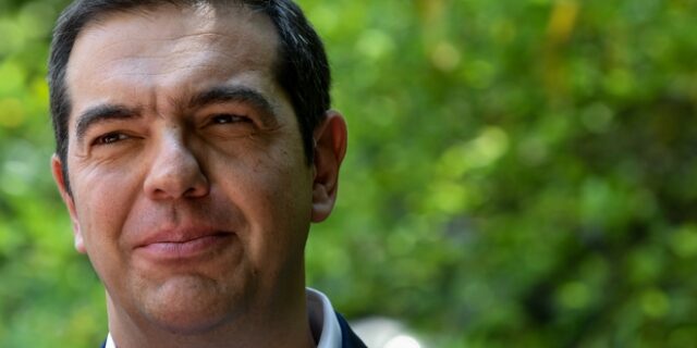Την Δευτέρα η επιστολή-απάντηση του Αλέξη Τσίπρα στον Κώστα Τασούλα