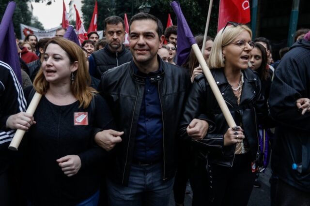 Μεγάλη ικανοποίηση στον ΣΥΡΙΖΑ από την παρουσία του κόμματος στην πορεία του Πολυτεχνείου
