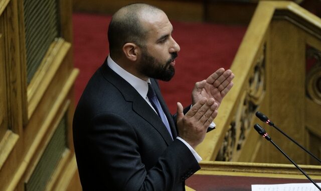 Τζανακόπουλος: Σε παροξυσμό αυταρχισμού η κυβέρνηση