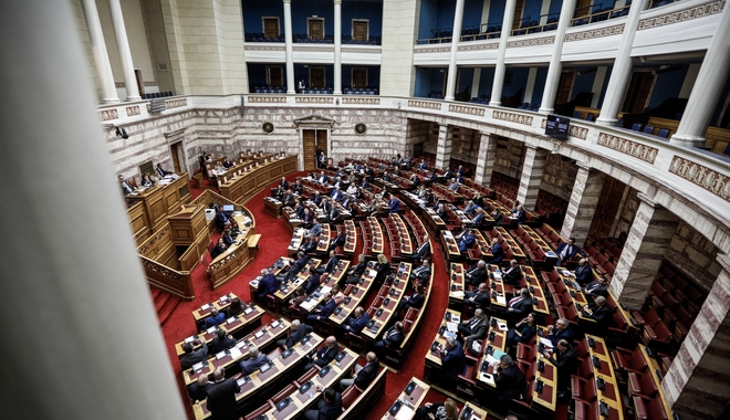 Διασταυρώνουν τα ξίφη τους την Παρασκευή στη Βουλή Μητσοτάκης, Τσίπρας και Γεννηματά