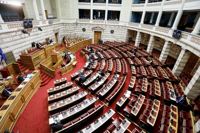 Βουλή: Ολοκληρώθηκε ο μαραθώνιος της συζήτησης για την αναθεώρηση του Συντάγματος