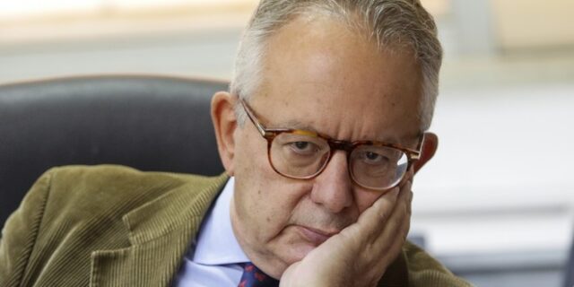 Ο Αλιβιζάτος απειλεί με παραίτηση: Δεν θα λειτουργήσω ως άλλοθι της βίας