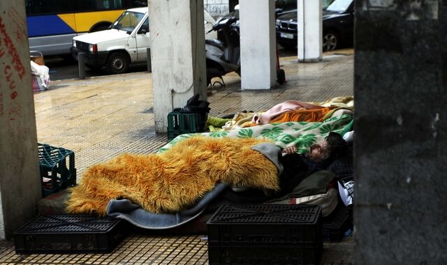 Δήμος Αθηναίων: Συνεχίζονται τα έκτακτα μέτρα για τους άστεγους