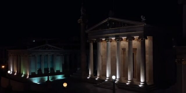 Η Χριστουγεννιάτικη – ατμοσφαιρική Αθήνα από ψηλά