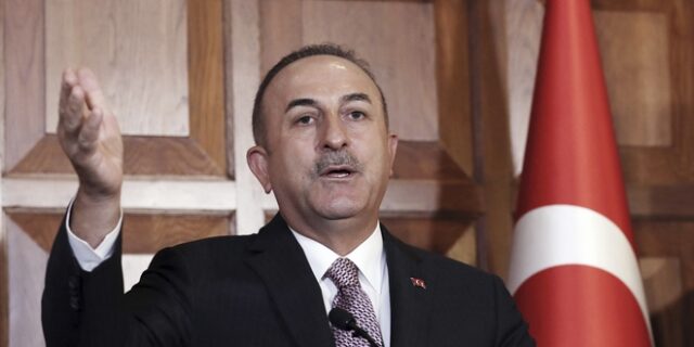 Τσαβούσογλου: Παράνομη η επικοινωνία της Ελλάδας με τον Χάφταρ