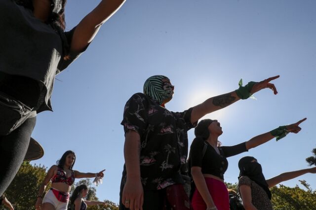 Χιλή: Παγκόσμιος ο ύμνος κατά της βίας εναντίον των γυναικών