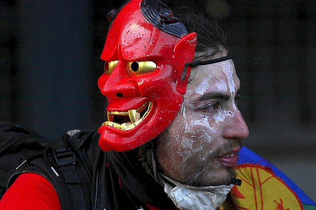 Ε. Παλιεράκη: Η εξέγερση στη Χιλή και η μάσκα μίας “ανάπηρης” δημοκρατίας