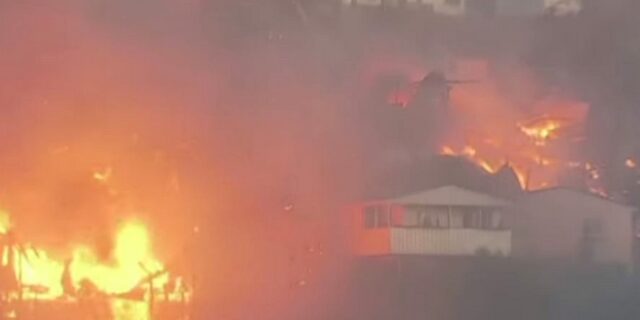 Χιλή: Τραυματίες και καταστροφές από την μεγάλη φωτιά σε συνοικία
