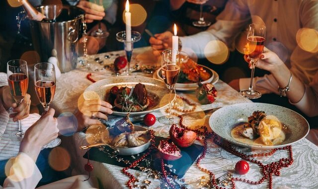 Χριστούγεννα: Φθινότερο φέτος το εορταστικό τραπέζι – Πόσο θα στοιχίσει