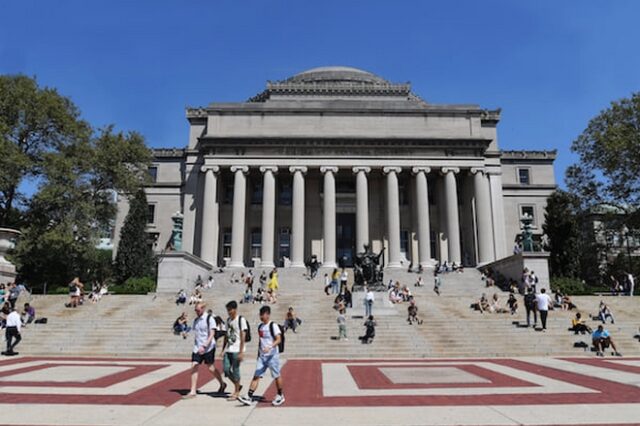 Το πανεπιστήμιο Columbia προσφέρει δωρεάν σπουδές σε πρόσφυγες