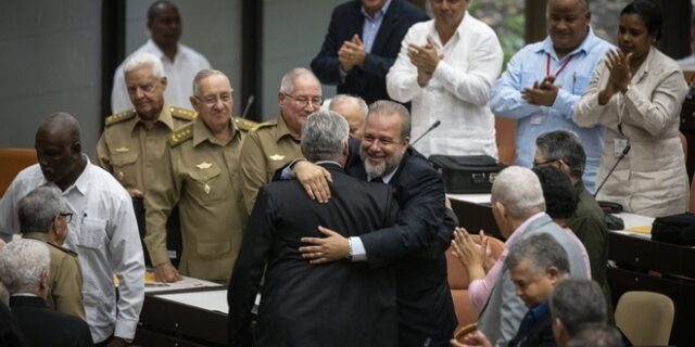 Κούβα: Πρώτος πρωθυπουργός μετά το 1976 και τον Φιντέλ Κάστρο