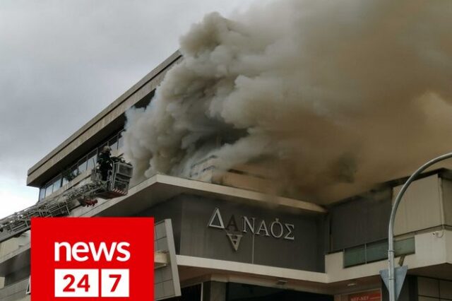 Φωτιά σε αποθήκη στο πολυκατάστημα Δαναός στον Χολαργό