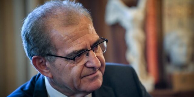 ΣΥΡΙΖΑ για Διαματάρη: Εχει διδακτορικό στην εξαπάτηση