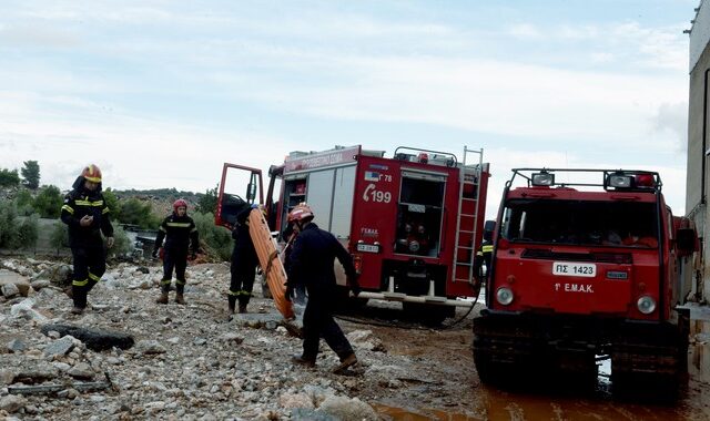 Κακοκαιρία: Έρευνες της ΕΜΑΚ σε χείμαρρο στην Βέροια – Φόβοι για παράσυρση αυτοκινήτου