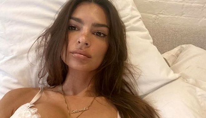 Η Emily Ratajkowski απαντάει για το δήθεν Photoshop στο στήθος της