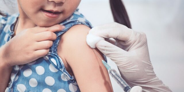 Εμβολιασμός: Ο τζίρος της γρίπης και οι ακριβές επιλογές των Ελλήνων