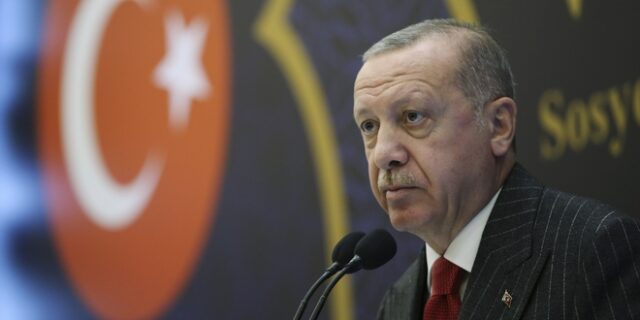 Ερντογάν: “Ο Μητσοτάκης κάλεσε τον Χάφταρ για να μας προκαλέσει – Χωρίς υφαλοκρηπίδα η Κρήτη”