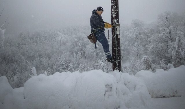Κακοκαιρία: Οι σφοδρές χιονοπτώσεις και τα μέτρα προστασίας για τους εργαζόμενους
