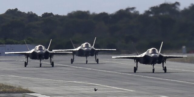 ΗΠΑ: Ο Τραμπ υπογράφει για East Med, F -35 και άρση εμπάργκο όπλων στην Κύπρο