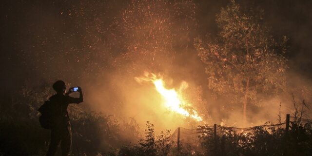 Ινδονησία: Οι φωτιές κατέστρεψαν 16 εκατ. στρέμματα γης μέσα στο 2019