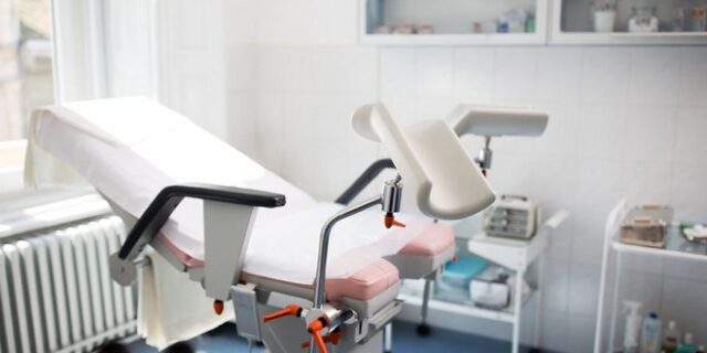 Ουκρανία: Γυναικολόγος διέρρευσε σε ιστοσελίδες πορνό, εξετάσεις ασθενών του