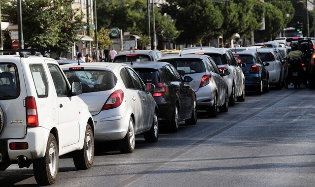 Ηλεκτροκίνηση: Ποια είναι τα κίνητρα αγοράς και κυκλοφορίας