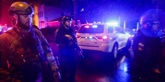 Μπέρμιγχαμ: Επίθεση με μαχαίρι σε χριστουγεννιάτικη αγορά – 2 τραυματίες