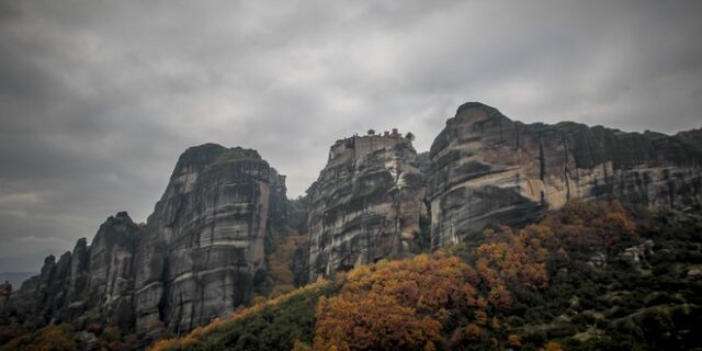 Καιρός: Παγετός και χιονοπτώσεις από τα βόρεια που τη νύχτα θα επεκταθούν και στα κεντρικά