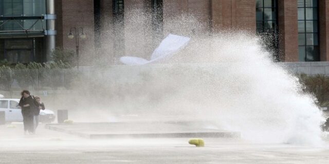Καιρός: Έκτακτο δελτίο – Ισχυρές βροχές και καταιγίδες από απόψε