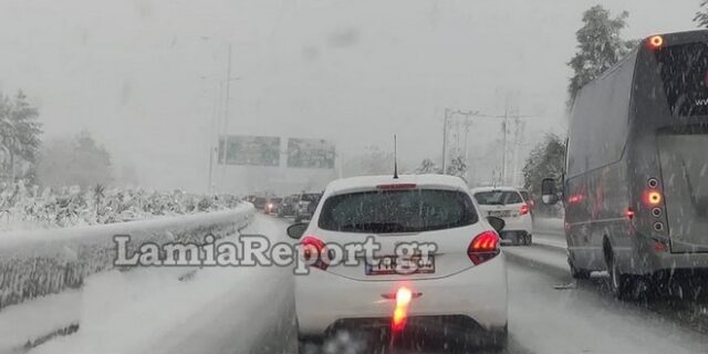 Κακοκαιρία “Ζηνοβία”: Γιατί έκλεισε η εθνική οδός στη Μαλακάσα