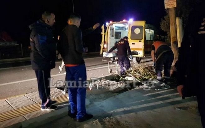 Λαμία: Σοβαρό τροχαίο με μηχανή – Το κράνος έσωσε τον αναβάτη