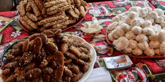 Θεσσαλονίκη: Το μελομακάρονο “νικάει” τον κουραμπιέ