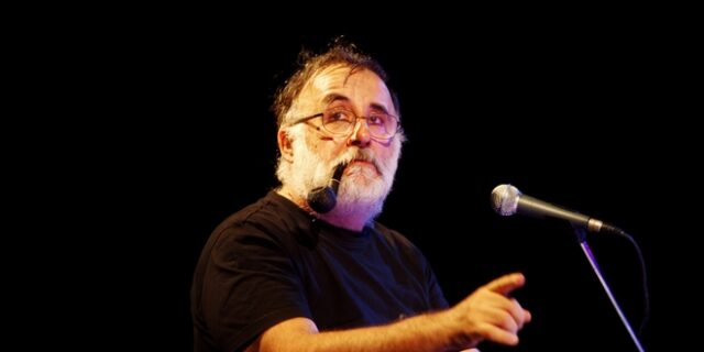 Θάνος Μικρούτσικος: Ο άνθρωπος που μας μύησε στον Νίκο Καββαδία