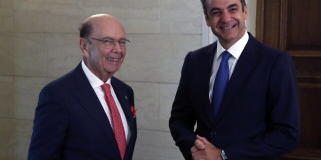 Ρος: Εντυπωσιακή επαναφορά της ελληνικής οικονομίας στον δρόμο της ανάπτυξης