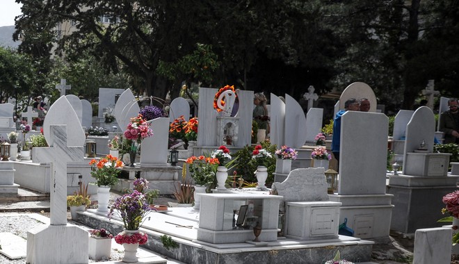 Μεσσηνία: Βεβήλωσαν τάφους – Ξέθαψαν το πτώμα μιας γυναίκας