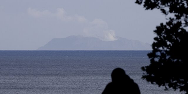 Έκρηξη ηφαιστείου στη Νέα Ζηλανδία: Πέντε νεκροί και οκτώ αγνοούμενοι