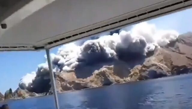 Έκρηξη ηφαιστείου στη Νέα Ζηλανδία: Λιγοστεύουν οι ελπίδες για επιζώντες