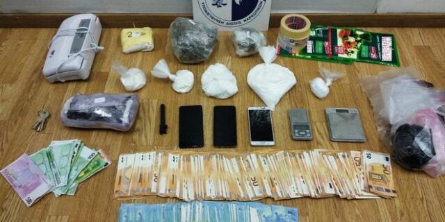 Συνελήφθησαν διακινητές ναρκωτικών στην Καλλιθέα κατά την διάρκεια αγοραπωλησίας