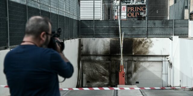 Πετράλωνα: Εμπρηστική επίθεση στα γραφεία του ΣΔΟΕ