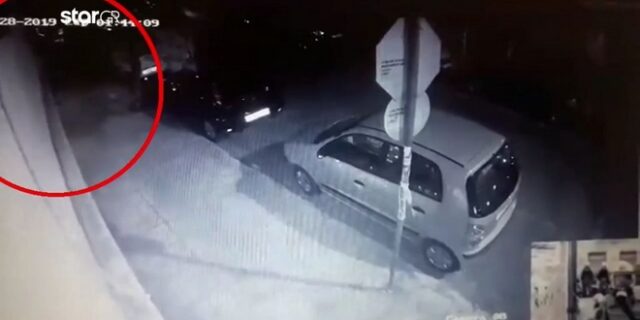 Έγκλημα στα Πετράλωνα: “Τον σκότωσα γιατί έδερνε τη μητέρα μου”