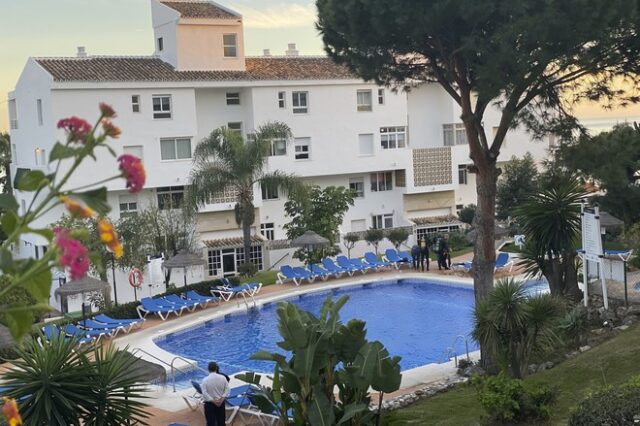 Ισπανία: Ο 52χρονος και τα δύο παιδιά του που πνίγηκαν σε πισίνα “δεν γνώριζαν κολύμπι”
