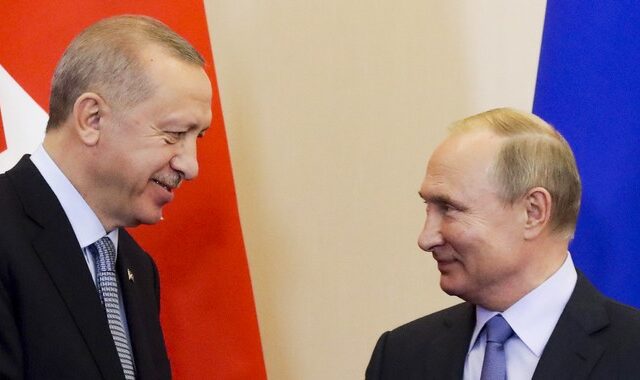 Τηλεφωνική συνομιλία Ερντογάν – Πούτιν για τη Συρία