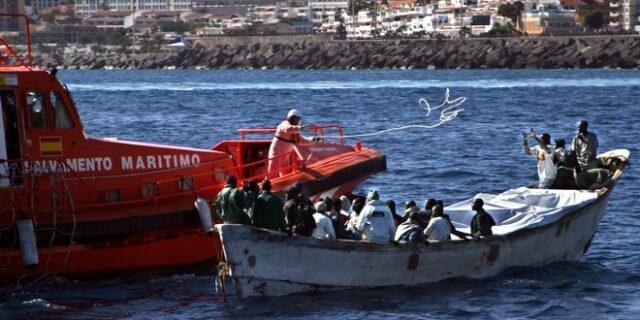 Ισπανία: Διάσωση 200 μεταναστών στη Μεσόγειο και τον Ατλαντικό τα Χριστούγεννα